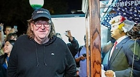 Cinque cose da fare, la lista di Michael Moore per limitare Trump