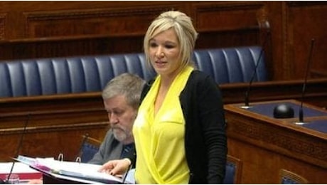 Gran Bretagna, un'altra donna ai vertici politici. Michelle O’Neill, 40 anni, nuovo leader dello Sinn Fein