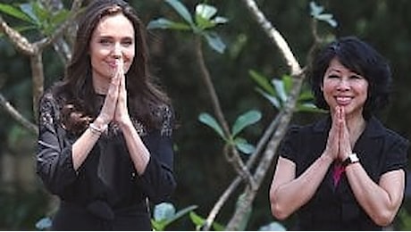 Cambogia, la prima apparizione pubblica di Angelina Jolie dopo il divorzio