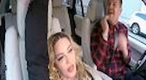 Madonna si scatena in un twerking sulle note di ''Bitch''