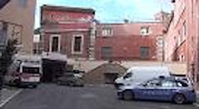 Roma, poliziotta incinta mette ko rapinatore