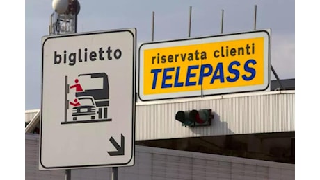 Autostrade: per il 2025 niente rincari sul pedaggio. La decisione del governo