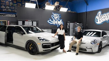 Zuckerberg, nuova invenzione: la Porsche Cayenne... Minivan