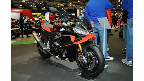 Aprilia Tuono V4 2025: ancora più elettronica