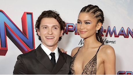 Zendaya e Tom Holland si sono fidanzati ufficialmente: la conferma dopo l'anello di diamanti ai Golden Globes 2025