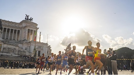 «We run Rome», Meucci e Yaremchuk vincono la corsa di Capodanno. La preghiera per la pace di Sara Vargetto, atleta paralimpica