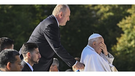 Papa Francesco in Belgio: E' brutto quando la donna vuole fare l'uomo