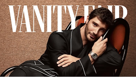 Stefano De Martino: «Sono un ragazzo fortunato, e lo riconosco. Con Belén ho deposto le armi, non mi interessano le guerre in cui perdiamo tutti. Farò un altro figlio quando Santiago avrà 18 anni»