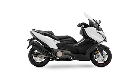 Kymco AK 575 Premium – Di bene in meglio