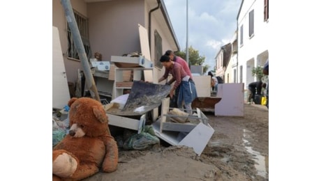 Alluvione in Emilia - Romagna, Prodi: Il commissario Figliuolo è stato lento, Bonaccini forse avrebbe fatto prima