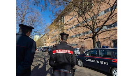 Orrore a Perugia, coniugi trovati morti in casa: ipotesi femminicidio-suicidio