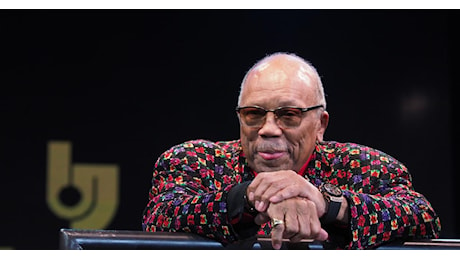 Addio a Quincy Jones, morto il produttore di Michael Jackson e il principe di Bel Air: aveva 91 anni