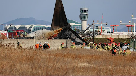 Corea del Sud, bilancio vittime schianto aereo sale a 62 morti