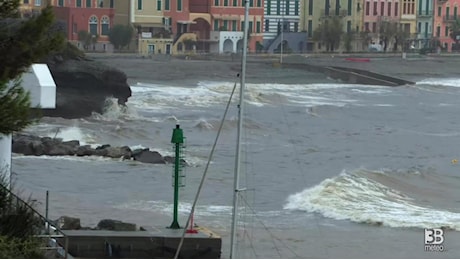 Cronaca meteo Liguria - Maltempo a Celle ligure, mare mosso e fangoso nel savonese - VIDEO