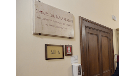 Vigilanza Rai, ottava fumata nera su presidente. Battute tra commissari: “Serve un Conclave”