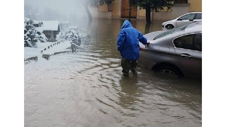 Meteo Prossime ore: locali Piogge e forti Temporali al Sud, prove d'Inverno al Nord con Neve sulle Alpi