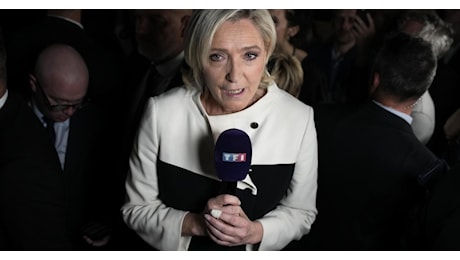 Marine Le Pen, la procura francese chiede 5 anni di carcere. Attentato alla democrazia