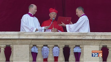 Habemus Papam: Il nuovo Papa è Robert Francis Prevost e si chiamerà LEONE XIV - TG5 Video