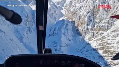 Gran Sasso, trovati i corpi dei dispersi: il video dall'elicottero