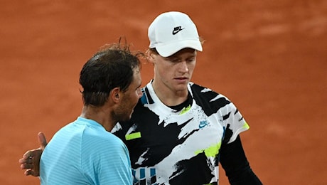 Nadal si lancia in previsioni tra Sinner e Alcaraz e avvisa Jannik per Roma: “Sarà difficile perché dopo un periodo lontano dalle competizioni…”. E sul doping, Musetti, Berrettini e Cobolli…