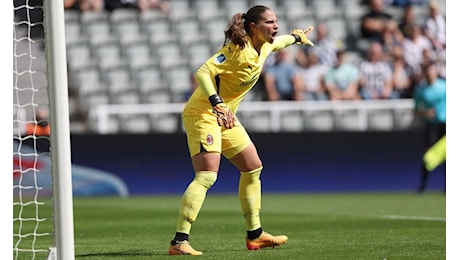 Milan e Inter si dividono la posta: 1-1 nel primo storico derby femminile a San Siro. Giuliani e Runarsdottir sugli scudi