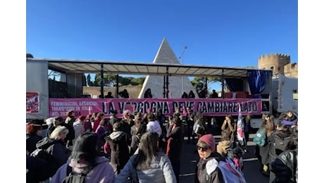 Non Una di Meno in piazza: il grido contro la violenza di genere e il patriarcato