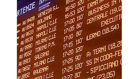 Caos Treni, Rfi sospende il contratto con la ditta accusata del guasto tecnico