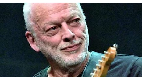 In bilico tra passato e presente David Gilmour incanta Roma