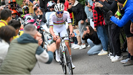 Tadej Pogacar vince il Giro di Lombardia ed eguaglia il primato di vittorie consecutive che era di Fausto Coppi