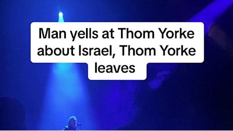 Melbourne, Thom Yorke fischiato da uno spettatore pro-Palestina: il frontman dei Radiohead abbandona il palco