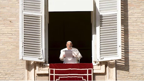 Il Papa: “Con dolore penso a Gaza, quanta crudeltà”