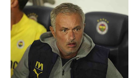 Nuovo show di Mourinho: pc davanti alla telecamera