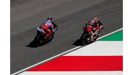 Gp di Barcellona di MotoGp, l’ultima sfida Bagnaia-Martin: le combinazioni per il tris azzurro