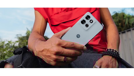 Motorola Moto G75 5G a meno 200€ su Amazon: ha anche la ricarica wireless