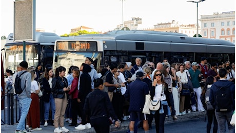 Sciopero trasporti 18 ottobre 2024, bus, metro e tram fermi: orari e modalità nelle varie città