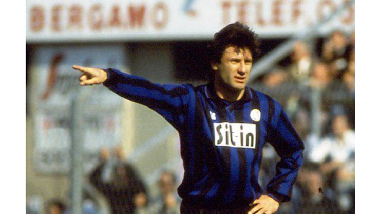 Se ne è andato Oliviero Garlini a 68 anni: a Gandino il suo “ultimo stadio” - Prima Bergamo Se ne è andato Oliviero Garlini a 68 anni: a Gandino il suo “ultimo stadio” - Prima Bergamo