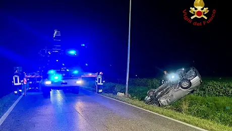 Ennesimo tragico incidente, sbanda e si ribalta con l’auto nel fossato: morto 39enne