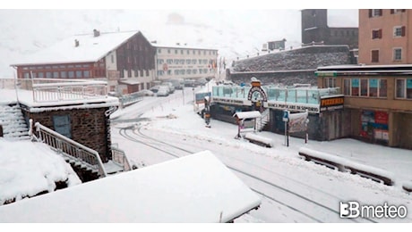 Avviso meteo. Arriva la prima neve, fino a quote basse per il periodo. Gli ultimi aggiornamenti