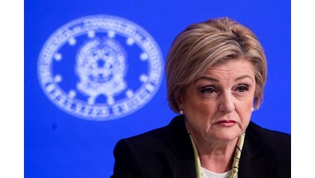 Calderone, aperto un fascicolo sul caso-laurea. La ministra: “Nessun reato o indagato”