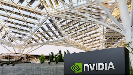 Nvidia non vede fermarsi la crescita: l'intelligenza artificiale continua a tirare