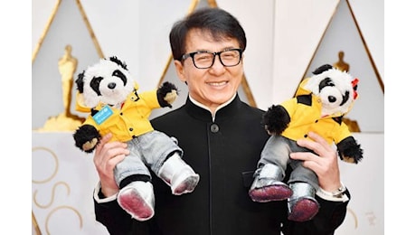 Jackie Chan: Le acrobazie non hanno fine, l’attore promette di stupire il pubblico per sempre
