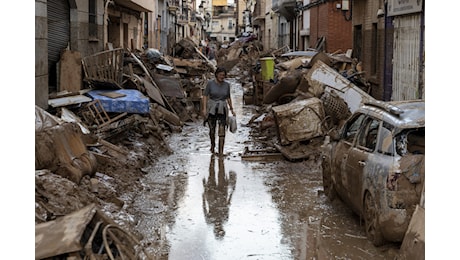 La Spagna introduce il congedo climatico retribuito: 4 giorni di permesso durante gli eventi meteo estremi