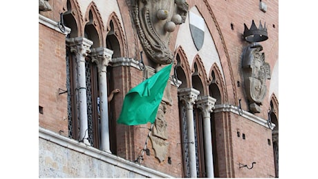 Ancora pioggia sul Palio di Siena, la Carriera rinviata per la seconda volta: si corre il 4 luglio alle 19