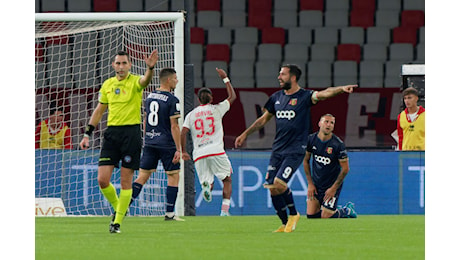 Il Catanzaro cambia faccia nella ripresa e porta a casa il terzo pari di fila a Bari (1-1)