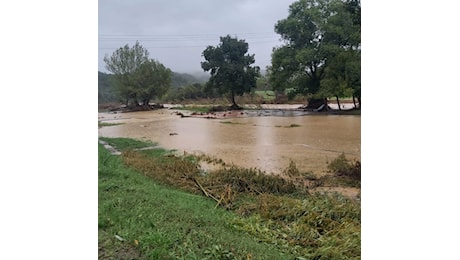 Maltempo Toscana, forti piogge nel Pisano: apprensione per il torrente Sterza