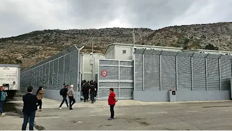 Migranti, l’operazione Albania è simbolica