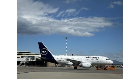 Il Gruppo Lufthansa introduce una fee legata ai costi ambientali: supplementi da 1 a 72 euro