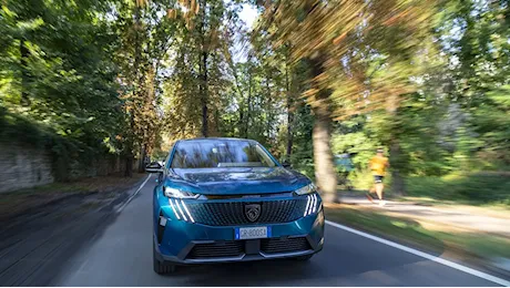 La nostra prova su strada di Peugeot 3008 Hybrid