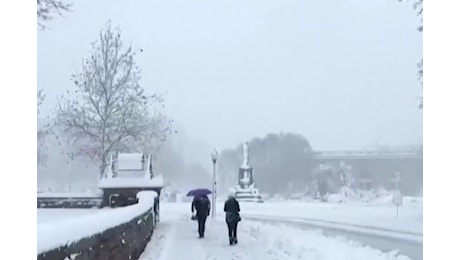 Tempesta di neve negli Usa, stato di emergenza sulla costa orientale