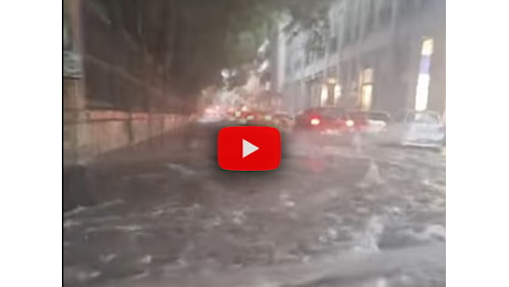 Meteo: Maltempo in Sicilia, le strade di Catania si trasformano in fiumi dopo il nubifragio, il Video